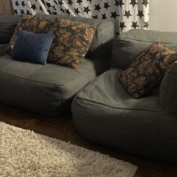 Massive  3pc..Snap Together Sectional W/ Pillows