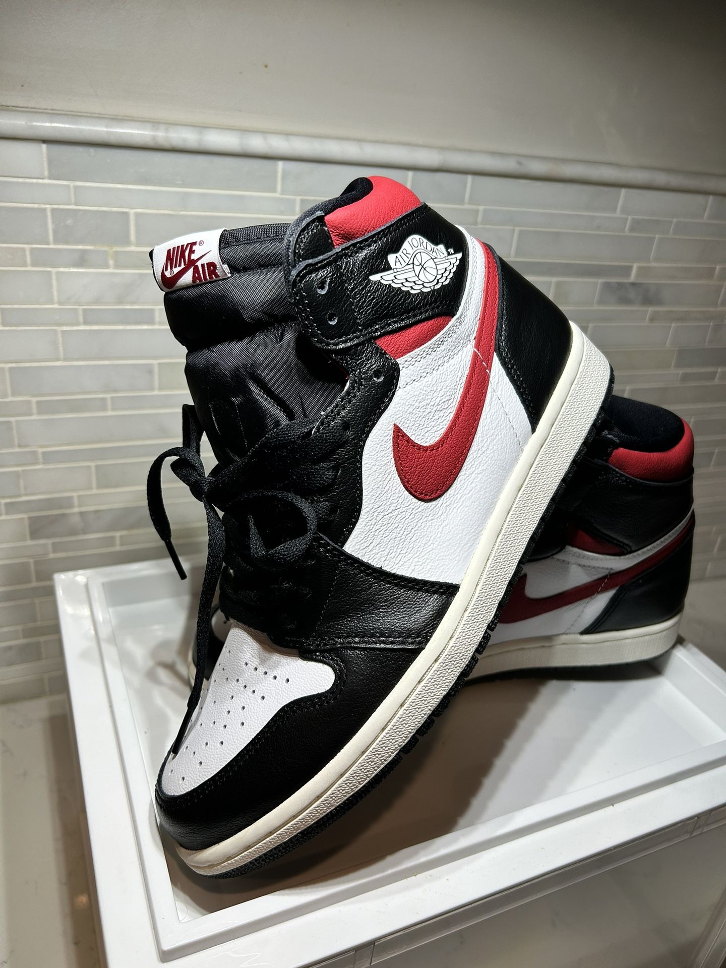 Jordan 1