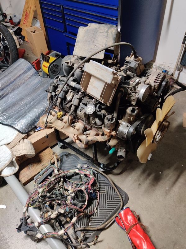 Complete gm Iron block LS lm7 engine for Sale in Las Vegas, NV OfferUp
