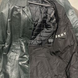 DkNY Mens Crocodile Imprint Coat 