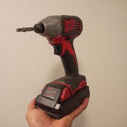 Milwaukee M18 Impact Drill
