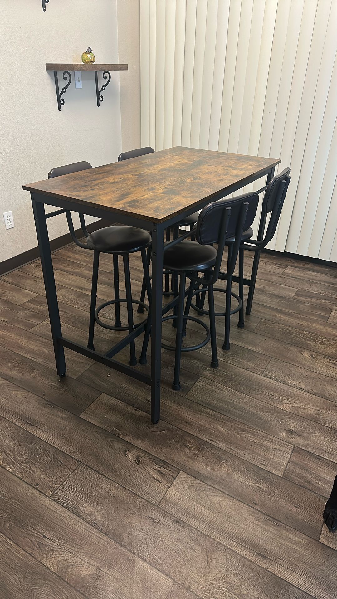 Bar Table With 4 Chairs