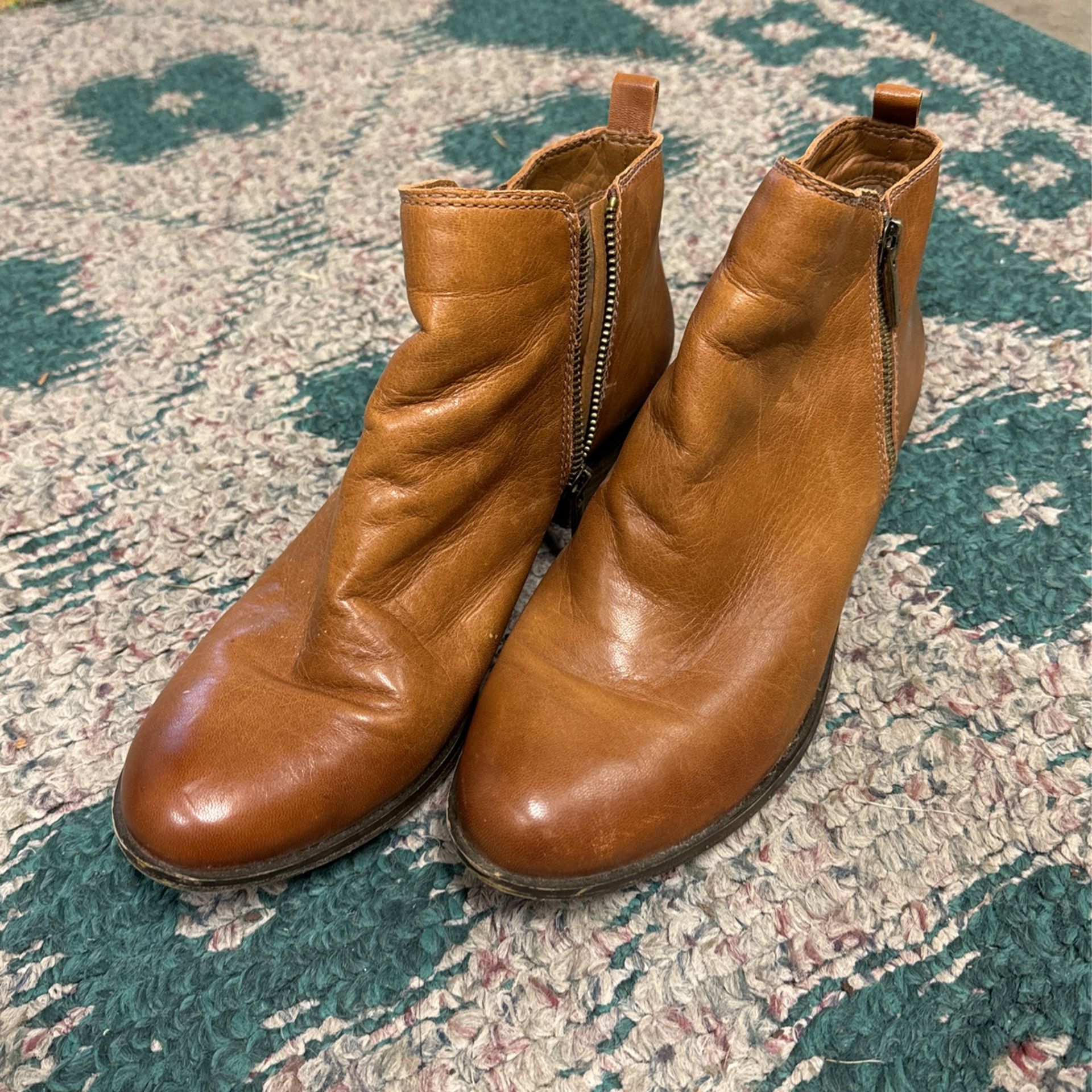 Leather ankle boots