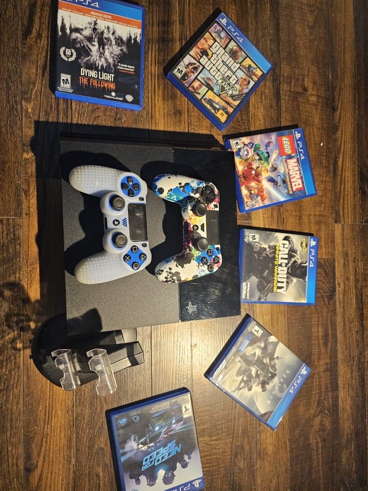 Ps4 with Controller And Games