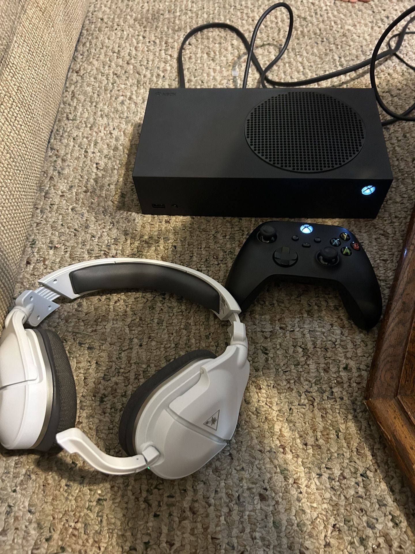 Xbox Series S 1tb With Next Gen Controller Turtle Beach Headset And Gaming Monitor