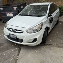 2012 Hyundai Accent