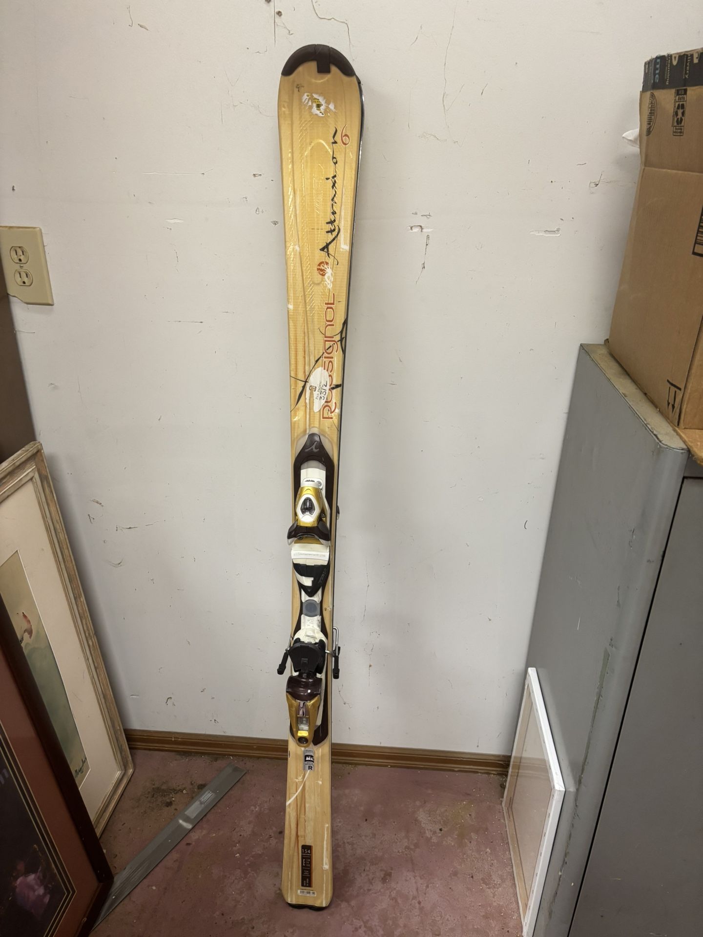 LOW PRICE MOVING- $650 + TAX rigasol skis + Bindings 