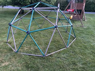 Climbing dome