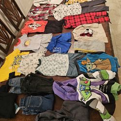 Boys Clothes Size 2T, 3T , 30 pieces For Only $10