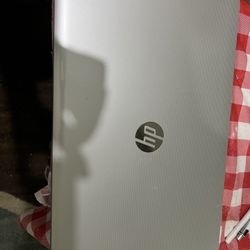 HP Chromebook 14” Laptop in Very Good Condition . Specs on the Picture. 