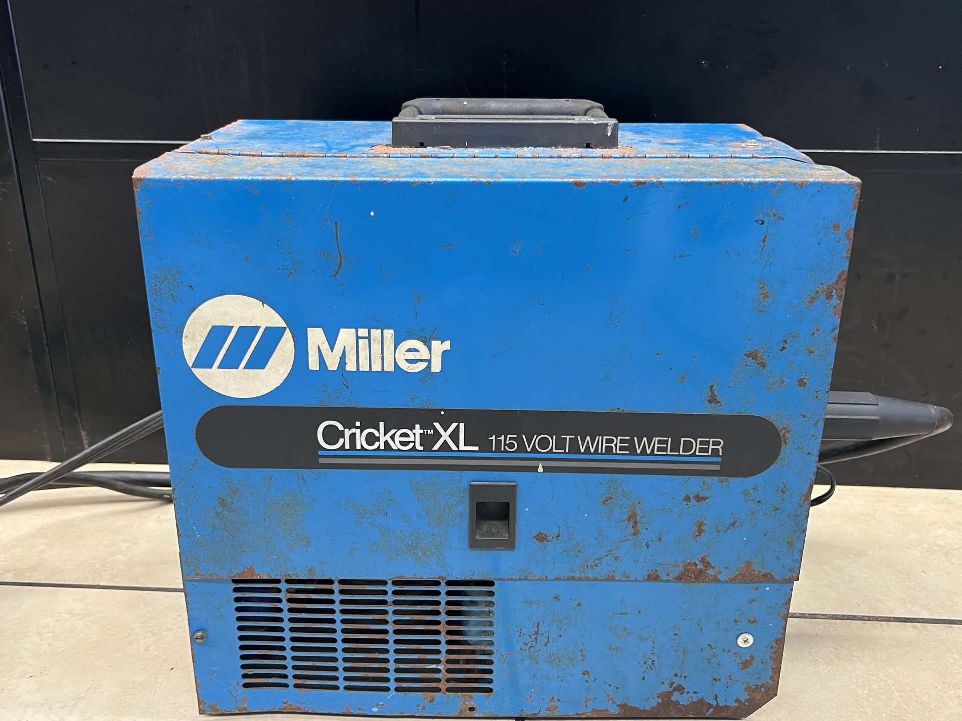 Miller Cricket XL Welder