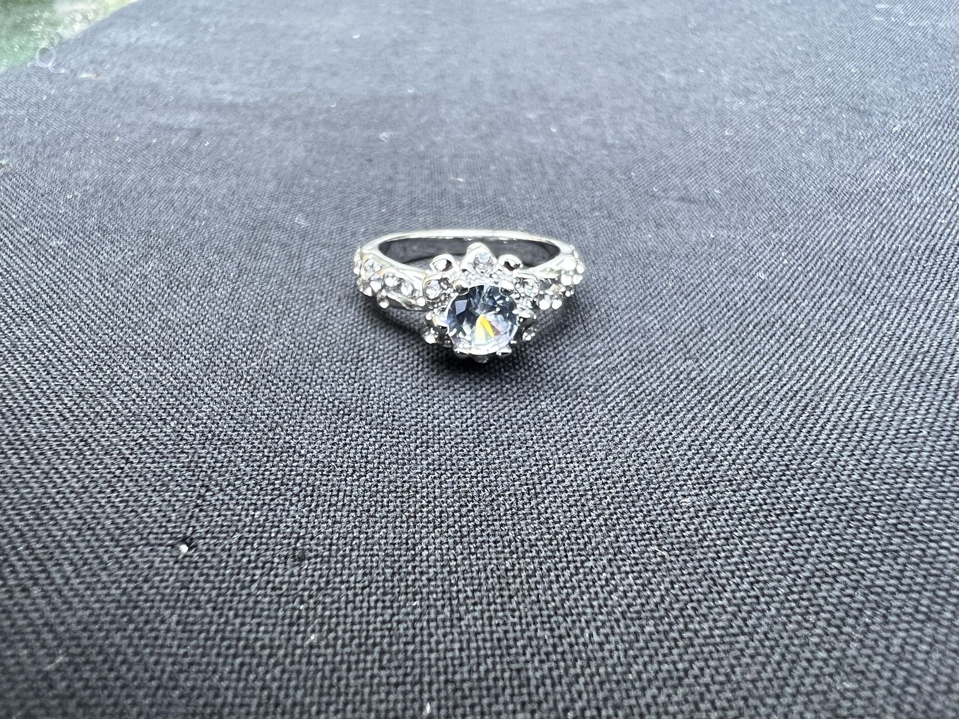 Ladies Blue Stone Silver Tone Ring Size 9