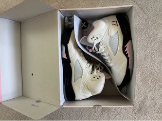 Jordan Medium Pink 5s