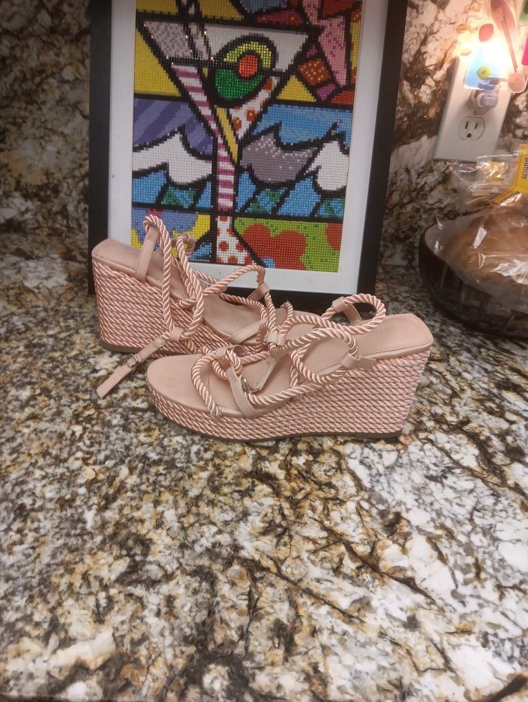 Pink Guess Ladies Strappy Sandals Wedge Shoe Heals Sz. 8.5 $10 OBO
