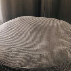 Lounge Bin