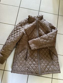 Brown women’s size large jacket. Very good condition.