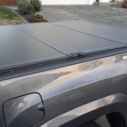 Fold cover  Toyota Tacoma (Short Bed)