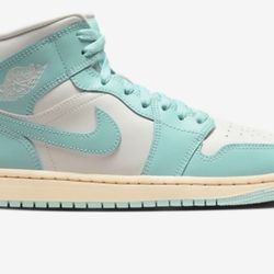 jordan AJ 1’s mid 