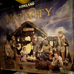 Kirkland Rare Nativity Scene Set With Clothed  Figures