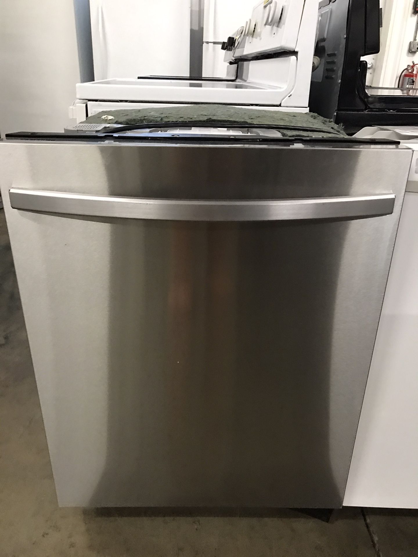 DISHWASHER