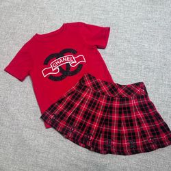 Toddler pleated skirt outfit