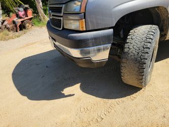 Front Bumper 04 Silverado