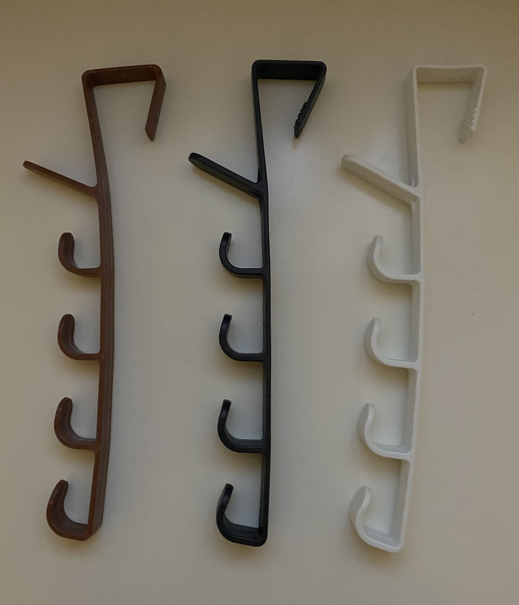 Over door hangers