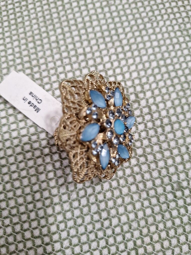 Ring Blue And Gold Tone With Strech Band
