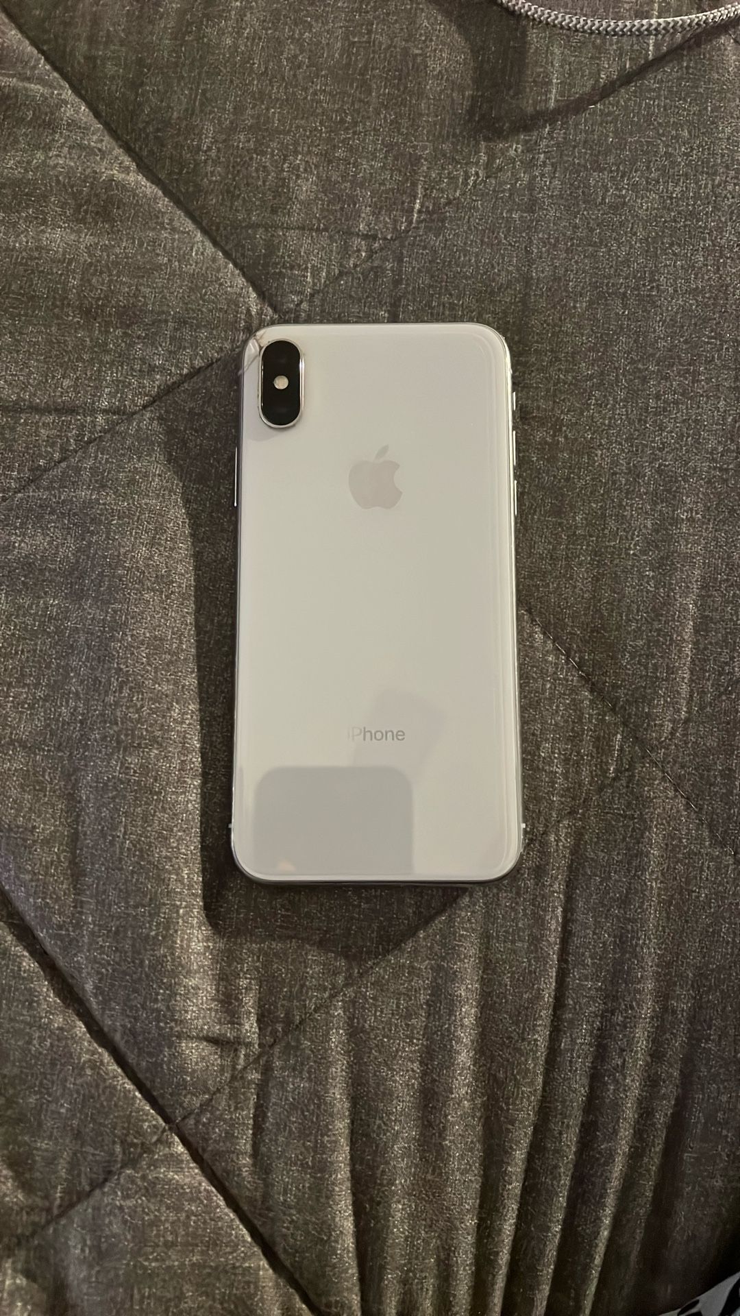 iPhone X