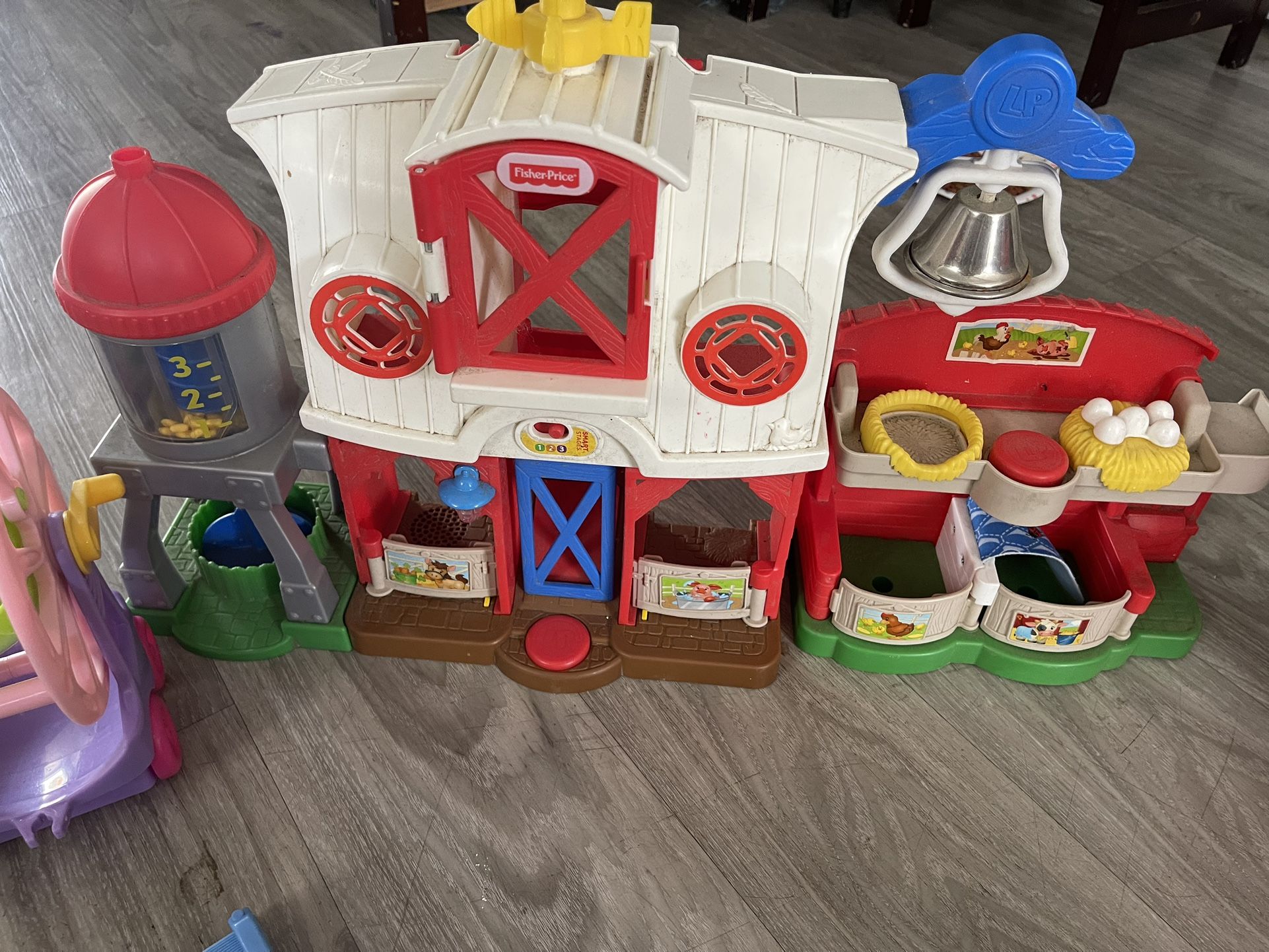 Fisher Price Little People City Skyway for Sale in Hayward, CA - OfferUp