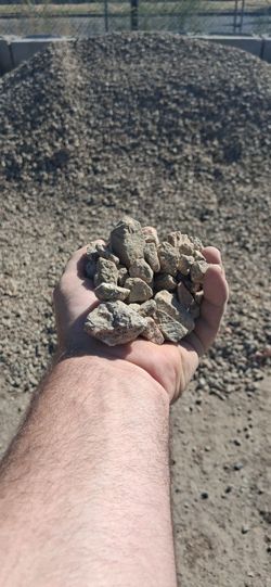 California Gold decorative rock (3/4" and 1/2")