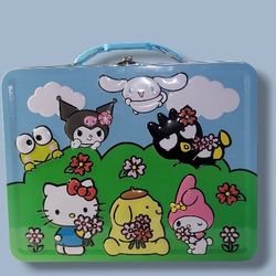  Hello Kitty and Friends Metal Lunch Box - A Charming Way to Carry Your Lunch (or Treasures!)