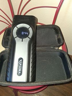 Portable battery jumper