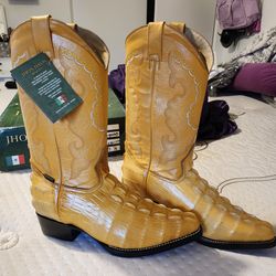 Brand new pair of Jhon Davis caiman boots