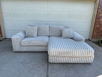 Sectional couch