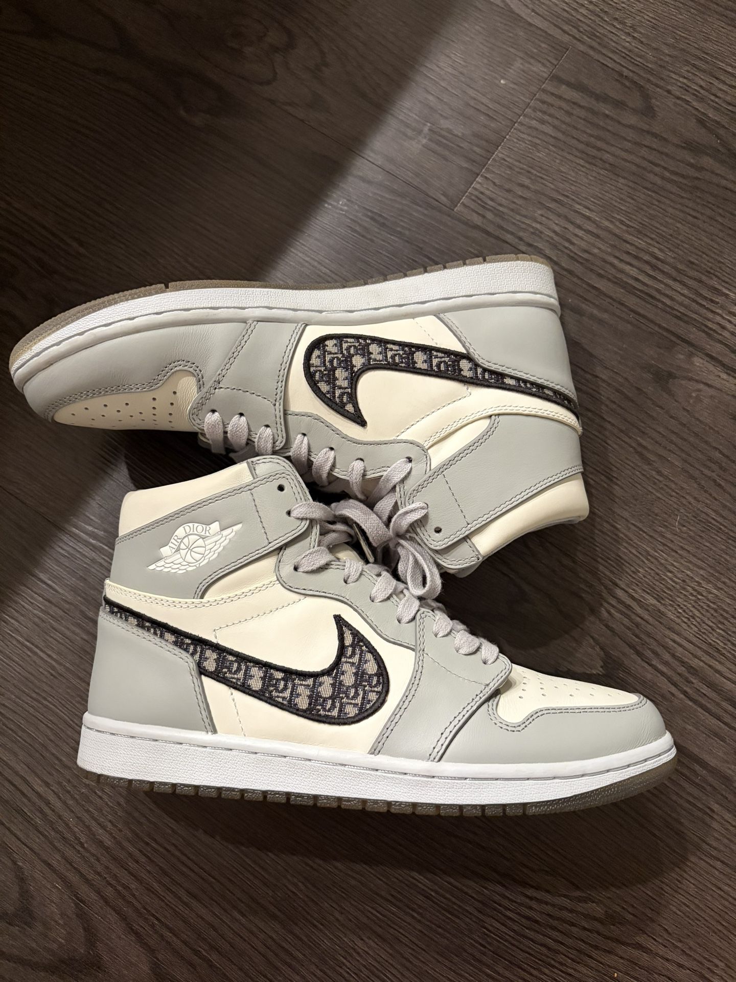 Jordan 1 Dior Highs 