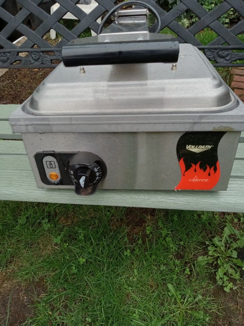 Vullrath Chyenne Sanwitch