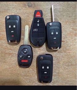 Keys And Remotes Cut And Programmed On Site Chevy Toyota Honda Dodge Jeep Chrysler Ford Lincoln Nissan Infiniti