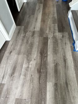 Brand New Vinyl Flooring For Sale 180 Square Feet, $2.5