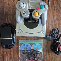 NINTENDO GameCube Bundle