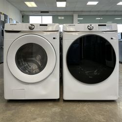 Samsung 4.5 cu. ft. Front-Load Washer 7.5 cu. ft. Vented Gas Dryer w/Steam Cycle