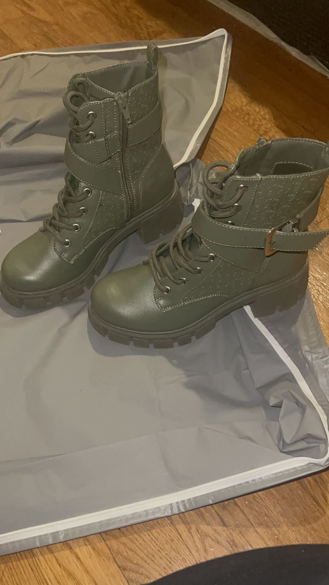 Guess Boots