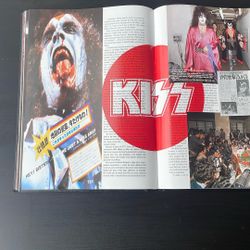 Kisstory Book