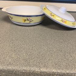 Bowl With Top
