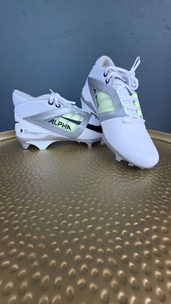 Nike Alpha Menace 4 Pro Football Cleats – White/Black/Metallic Silver
Style FD7037-100 | Size US 10 | Brand New in Box