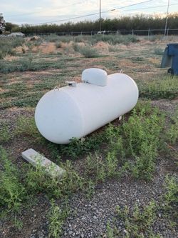Industrial propane tank
