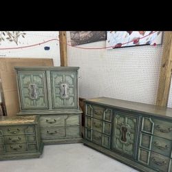 3 Piece Antique Bedroom set