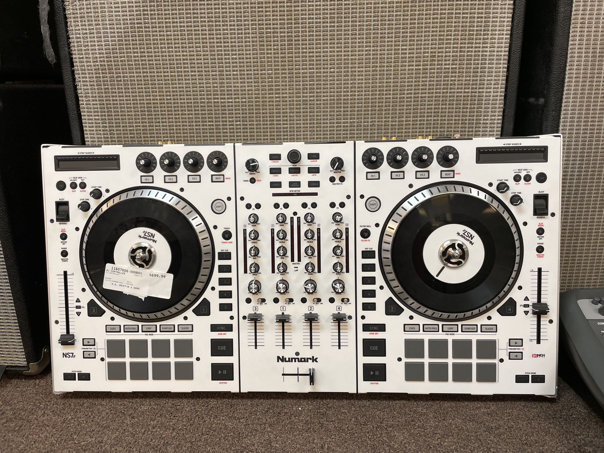 Numark NS7II Dj Controller