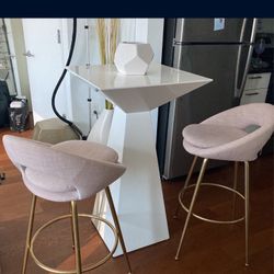 West Elm Stools And Table
