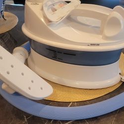 CONAIR Full Zise Clothes Steamer